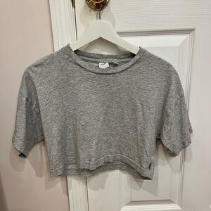TNA Gray Cropped T-Shirt